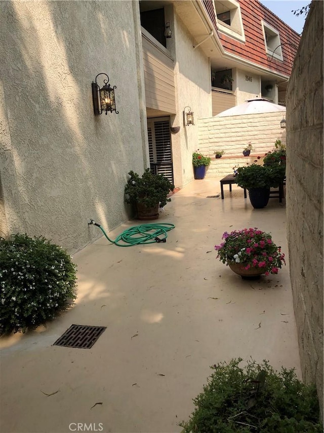2545 Via Campesina Unit 102, Palos Verdes Estates, CA 90274 - view of patio / terrace