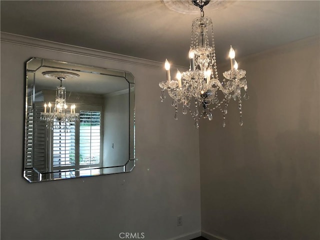 2545 Via Campesina Unit 102, Palos Verdes Estates, CA 90274 - detailed view of a chandelier, crown molding, and arched walkways