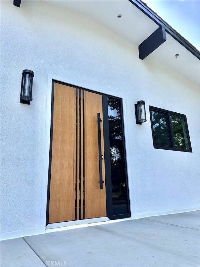 10335 Babbitt Ave, Granada Hills, CA 91344 - entrance to property with stucco siding