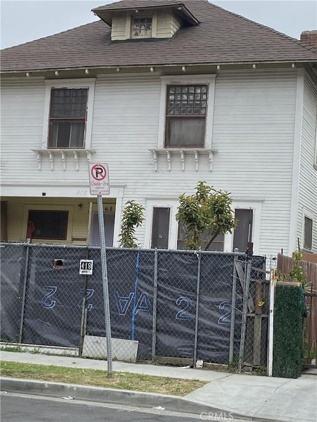418 E 40th Pl, Los Angeles, CA 90011 - photo 1