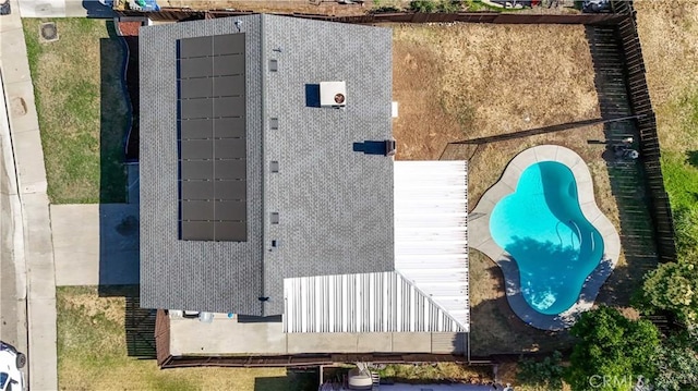 3537 Trinity Ct, Merced, CA 95340 - view of subject property featuring a pool