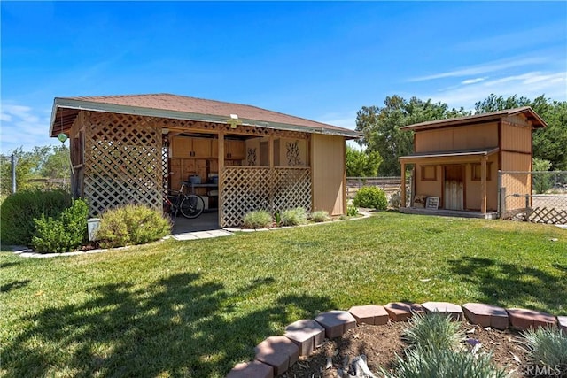 36916 95th St E, Littlerock, CA 93543 - view of yard featuring an outbuilding