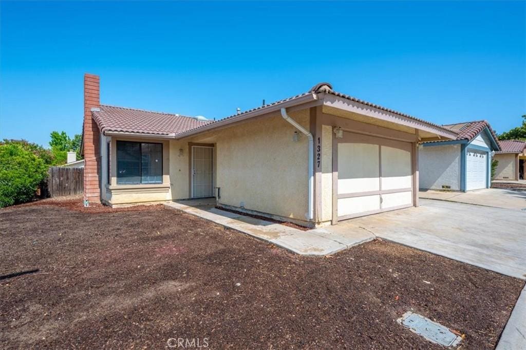 1327 White Clover Ln, Paso Robles, CA 93446 - photo 1