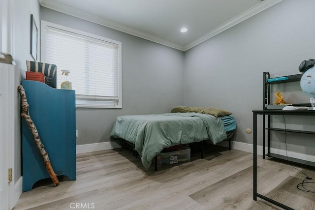 2438 Emerson Cir, Corona, CA 92882 - bedroom with wood finished floors, crown molding, and recessed lighting