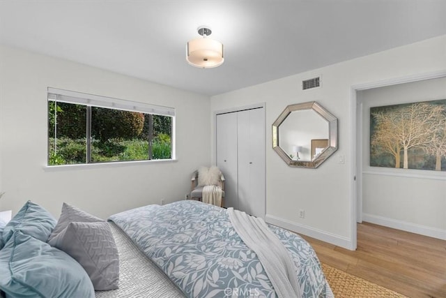 1716 Via Zurita, Palos Verdes Estates, CA 90274 - bedroom featuring light wood-style floors and a closet
