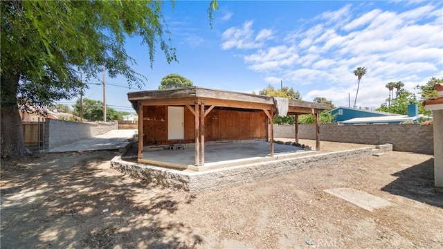 10816 Foothill Blvd, Sylmar, CA 91342 - view of yard
