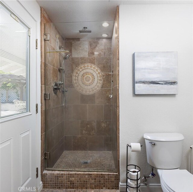 2119 E Denise Ave, Orange, CA 92867 - bathroom featuring a shower stall and recessed lighting