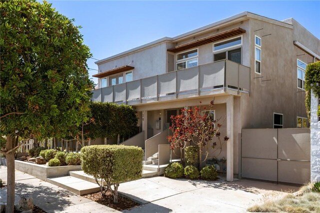 726 W 37th St, San Pedro, CA 90731