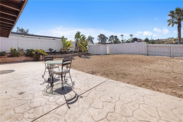 4657 Chateau Pl, San Diego, CA 92117 - fenced backyard with a patio