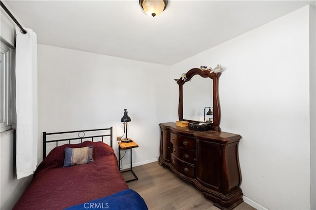 4657 Chateau Pl, San Diego, CA 92117 - bedroom with wood finished floors and baseboards