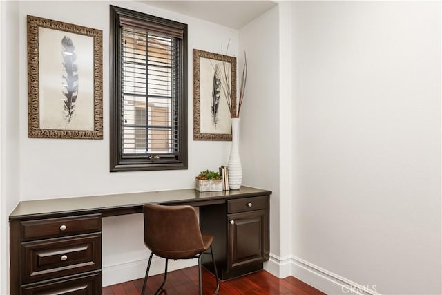 41 Balcony, Irvine, CA 92603 - office area featuring built in study area and dark wood finished floors
