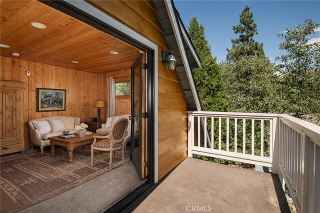 28819 N Shore Rd, Lake Arrowhead, CA 92352 - photo 32