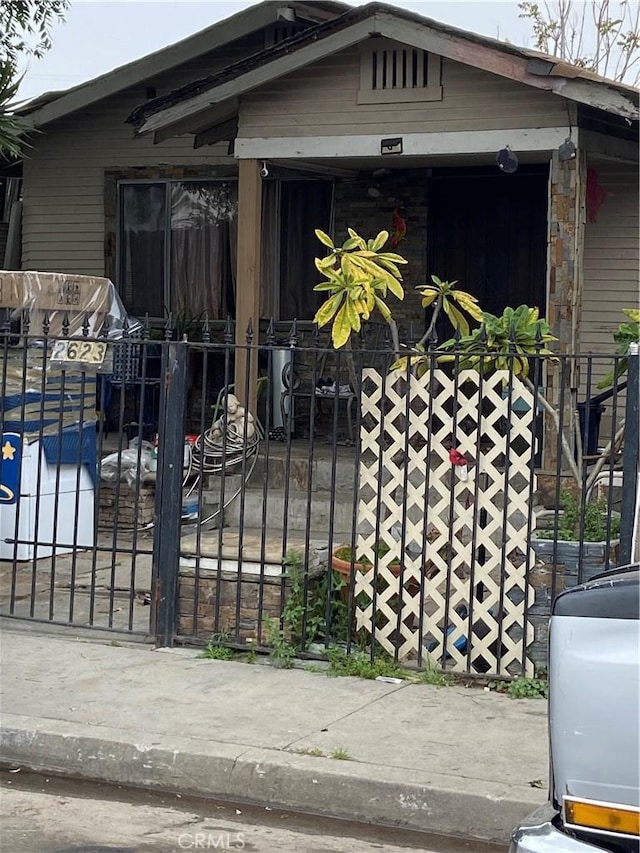 2623 E 127th St, Compton, CA 90222 - view of exterior entry with a gate