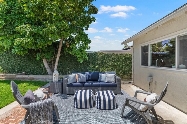 3125 Yukon Ave, Costa Mesa, CA 92626 - view of patio featuring an outdoor living space