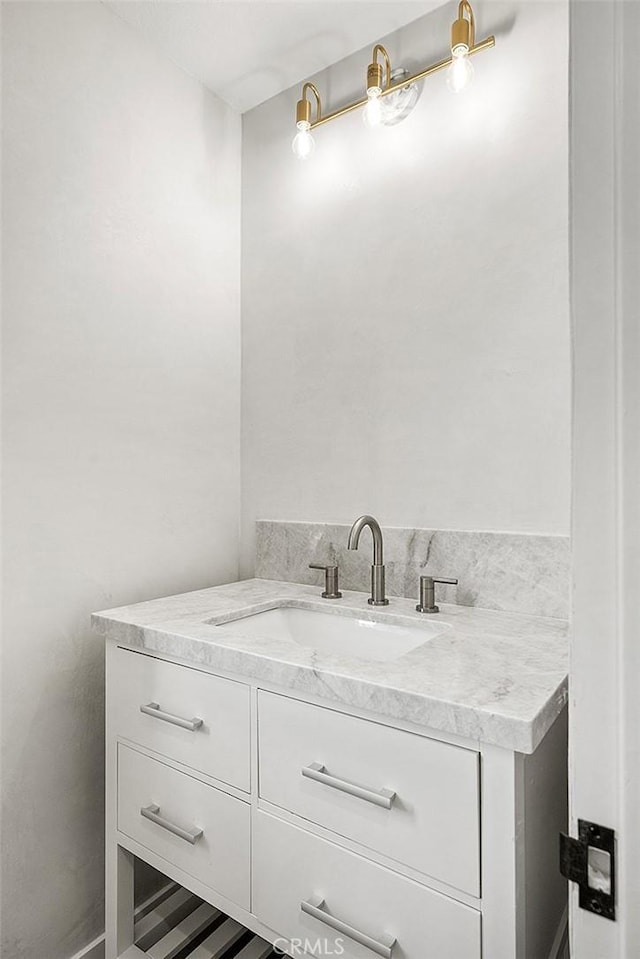 2534 Bungalow Pl Unit 87, Corona Del Mar, CA 92625 - bathroom with vanity