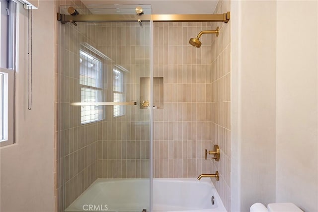 2534 Bungalow Pl Unit 87, Corona Del Mar, CA 92625 - bathroom with toilet and enclosed tub / shower combo