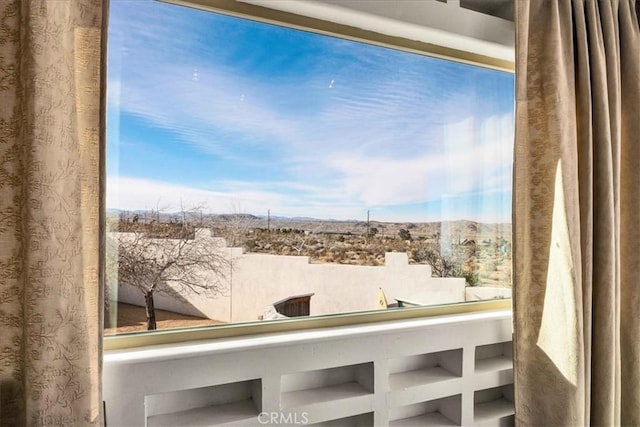 7423 Juniper Rd, Joshua Tree, CA 92252 - balcony featuring a mountain view