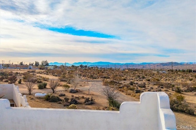 7423 Juniper Rd, Joshua Tree, CA 92252 - mountain view with a desert landscape