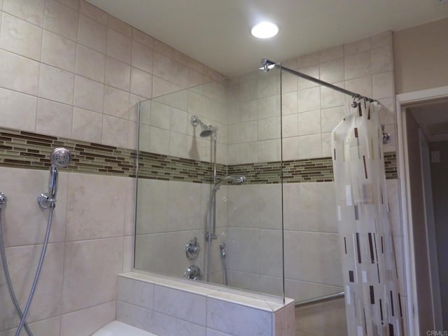 5629 Pray Ct, Bonita, CA 91902 - bathroom featuring tiled shower