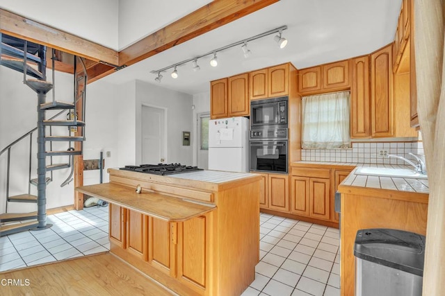 589 Castano Ave, Pasadena, CA 91107 - photo 10