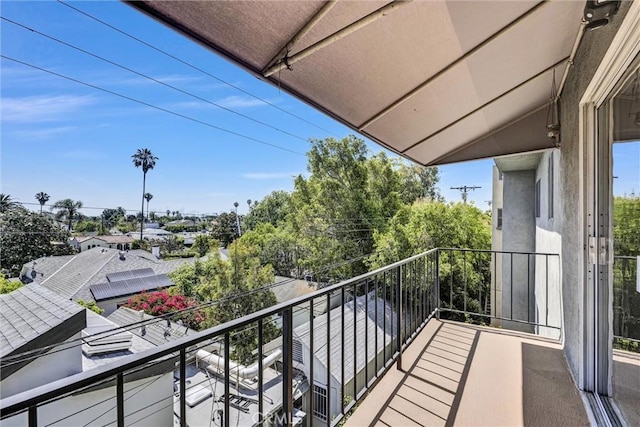 532 N Rossmore Ave Unit 411, Los Angeles, CA 90004 - view of balcony