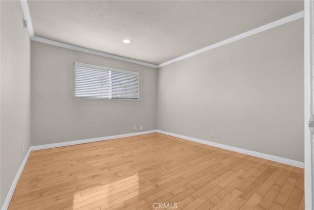532 N Rossmore Ave Unit 411, Los Angeles, CA 90004 - empty room featuring light wood finished floors, crown molding, and recessed lighting