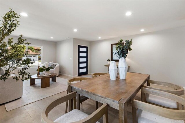 7911 Terraza Disoma, Carlsbad, CA 92009 - dining space featuring recessed lighting