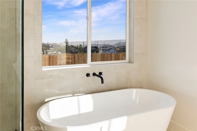 904 Waggoner Rd, Paradise, CA 95969 - bathroom with a soaking tub