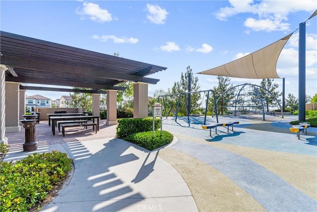 183 Plum Lily, Irvine, CA 92618 - surrounding community featuring a pergola