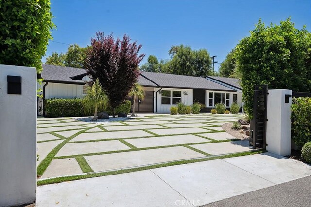 23228 Ostronic Dr, Woodland Hills, CA 91367 - photo 66
