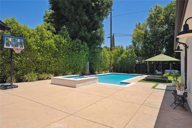 23228 Ostronic Dr, Woodland Hills, CA 91367 - photo 52