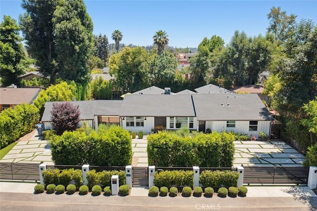 23228 Ostronic Dr, Woodland Hills, CA 91367 - photo 1