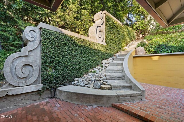 1010 Stoneridge Dr, Pasadena, CA 91105 - photo 34