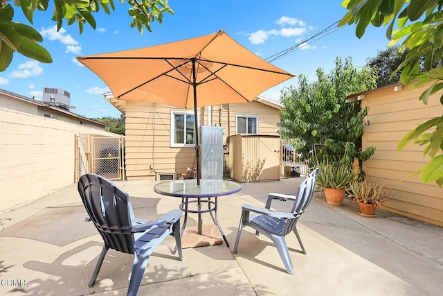 215 Bridewell St, Los Angeles, CA 90042 - view of patio / terrace with outdoor dining area