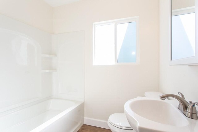 21511 Bassett St, Canoga Park, CA 91303 - photo 5