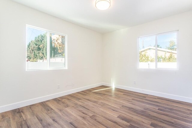 21511 Bassett St, Canoga Park, CA 91303 - photo 3