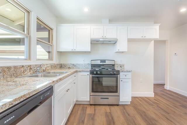 21511 Bassett St, Canoga Park, CA 91303 - photo 22