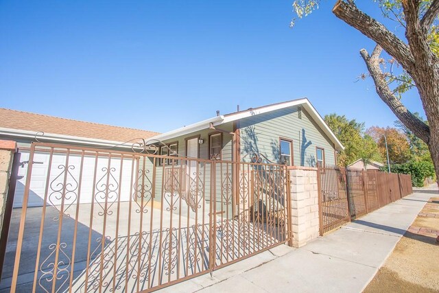 21511 Bassett St, Canoga Park, CA 91303 - photo 20