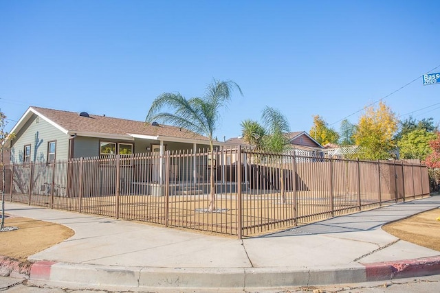 21511 Bassett St, Canoga Park, CA 91303 - photo 15
