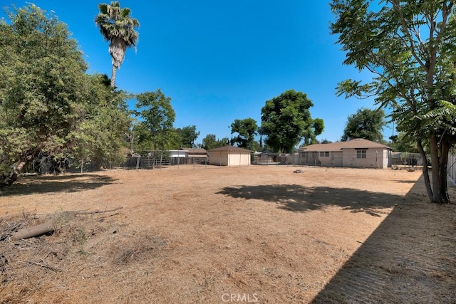 19147 Ingomar St, Reseda, CA 91335 - view of yard