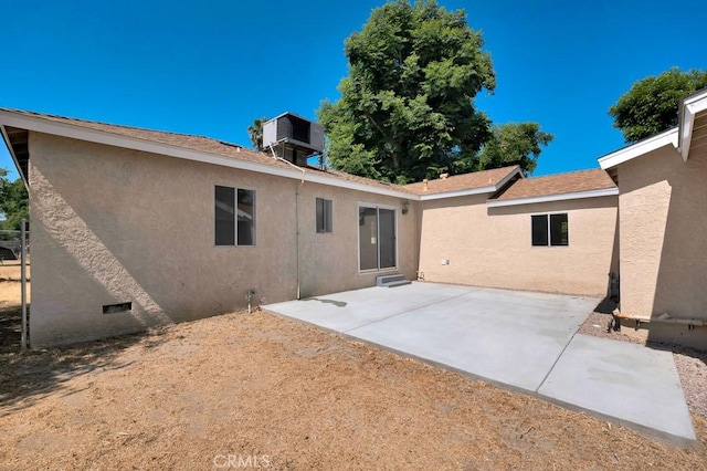 19147 Ingomar St, Reseda, CA 91335 - back of property featuring stucco siding and a patio area