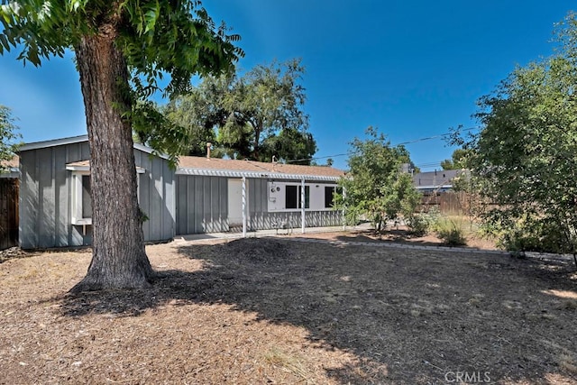 19147 Ingomar St, Reseda, CA 91335 - back of property
