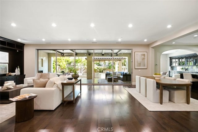 2282 E Rosecrans Ct, Brea, CA 92821 - community lobby featuring recessed lighting