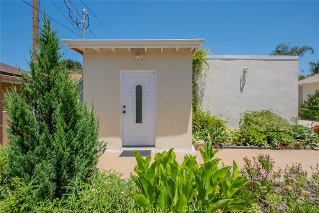 1741 Wabasso Way, Glendale, CA 91208 - doorway to property featuring stucco siding