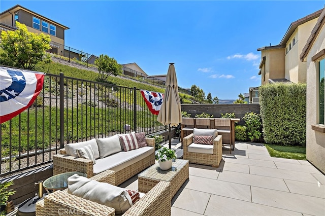 3372 Ivy Way, Rancho Mission Viejo, CA 92694 - fenced backyard featuring an outdoor hangout area and a patio area