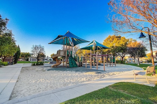 29306 St Andrews, Lake Elsinore, CA 92530 - view of communal playground