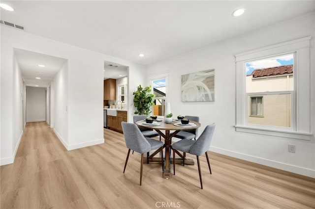 5336 Stratford Rd, Los Angeles, CA 90042 - dining space featuring light wood-type flooring and recessed lighting