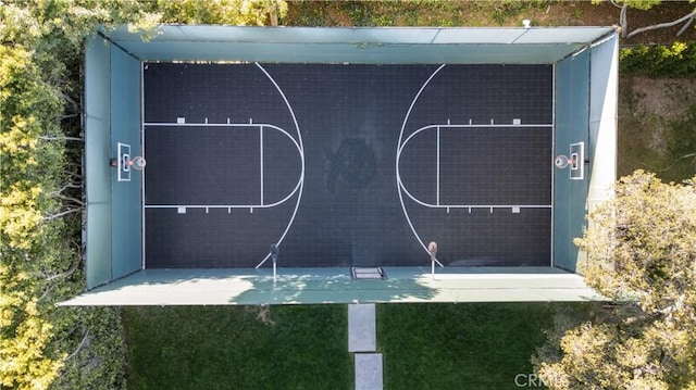 17528 Jayden Ln, Encino, CA 91316 - view of basketball court