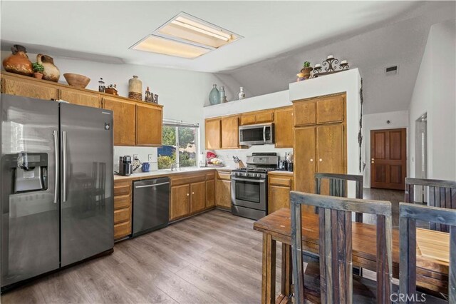 22703 Derby Pl, Saugus, CA 91350 - photo 31