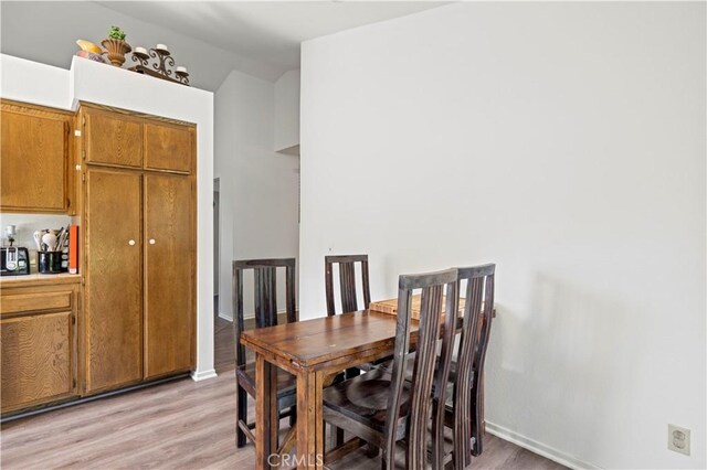 22703 Derby Pl, Saugus, CA 91350 - photo 32